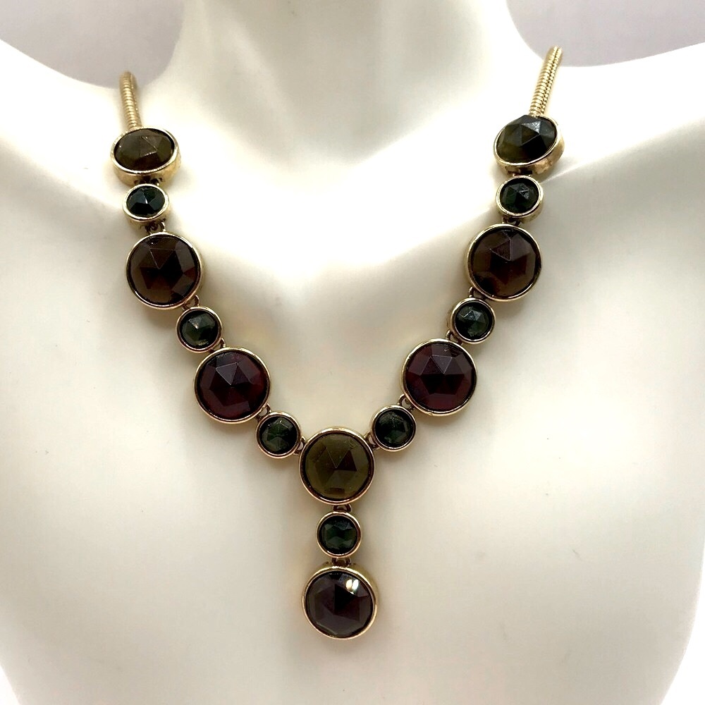 Elegant Gold-Tone with Faceted Acrylic Gems Y Necklace